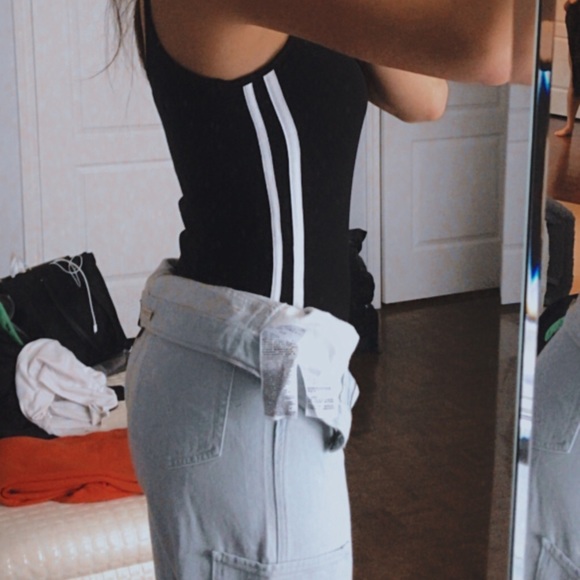 BERSHKA Black Body Suit w/ White Line Details 🤍 - Picture 5 of 5